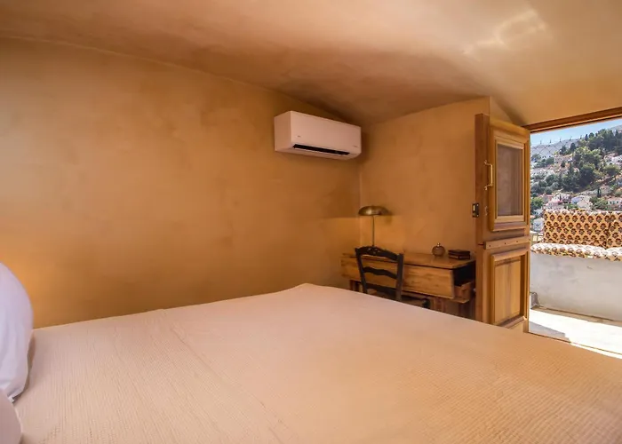 Kalosymi Studio, *