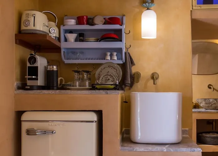 Kalosymi Studio, Simi