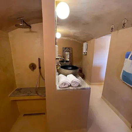 Apartment Kalosymi Studio,