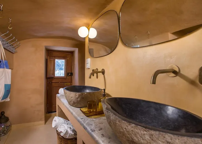 Kalosymi Studio, Sými